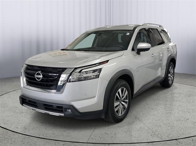 used 2022 Nissan Pathfinder car, priced at $28,998