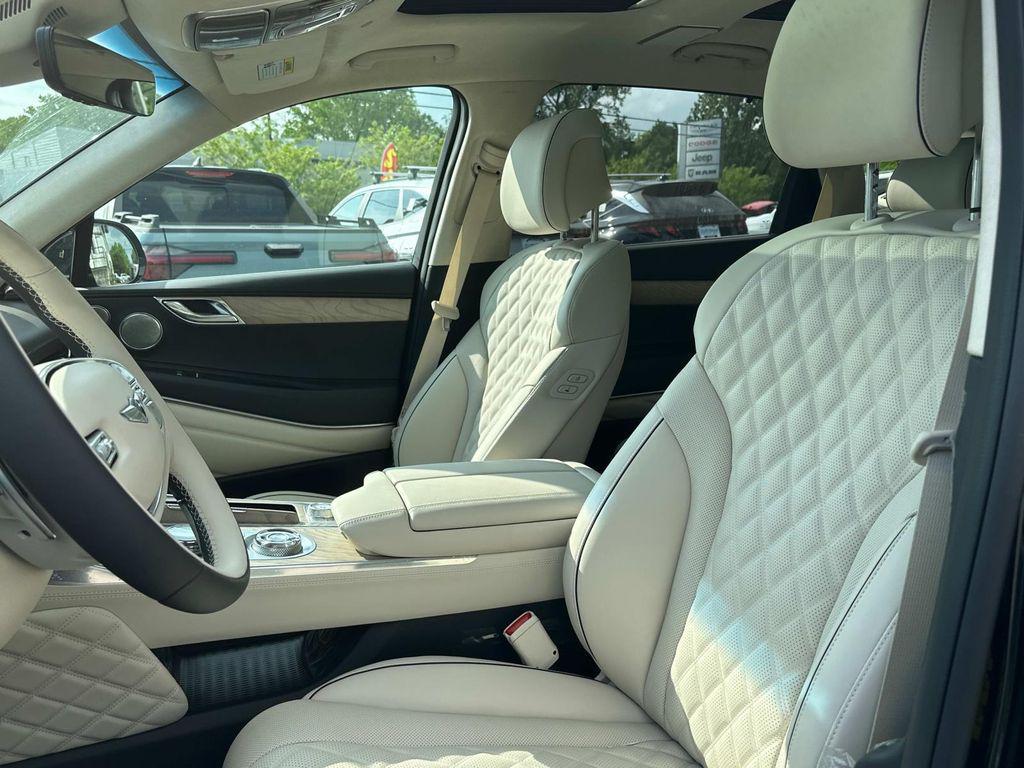 new 2024 Genesis GV80 car, priced at $73,625