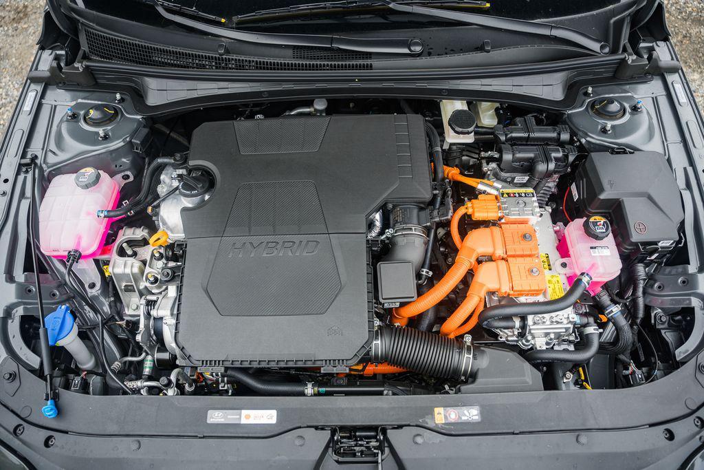 new 2025 Hyundai ELANTRA HEV car, priced at $24,654