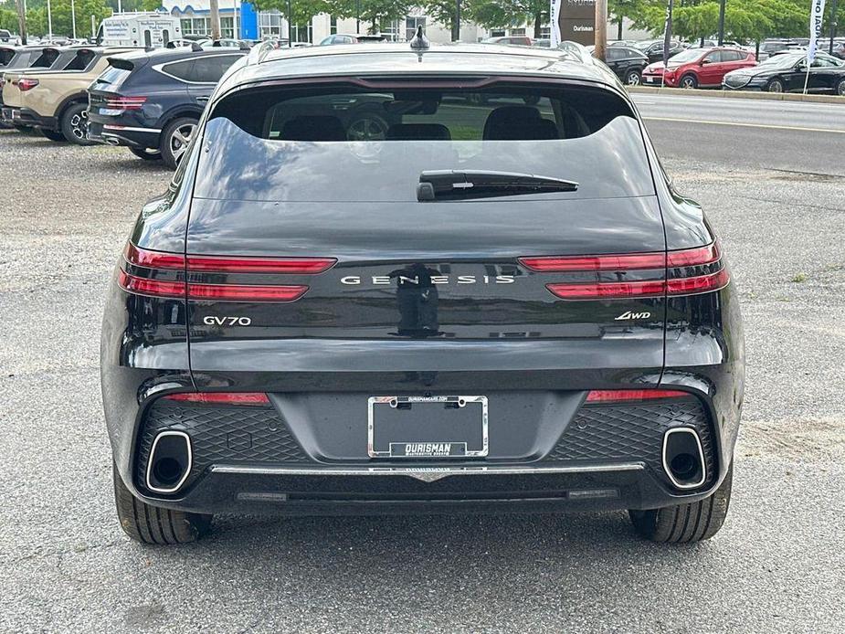 new 2025 Genesis GV70 car