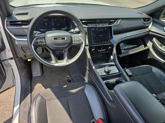 used 2024 Jeep Grand Cherokee car, priced at $33,000