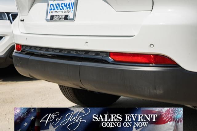 used 2024 Jeep Grand Cherokee car, priced at $30,000