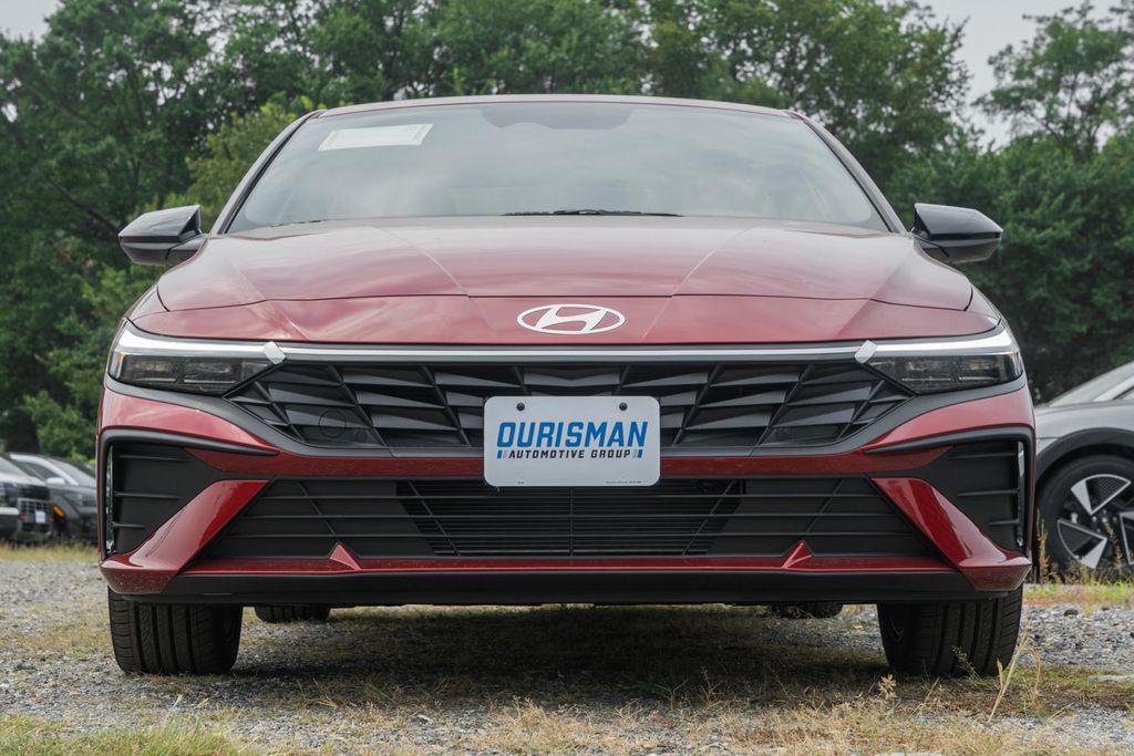 new 2025 Hyundai Elantra car, priced at $20,284