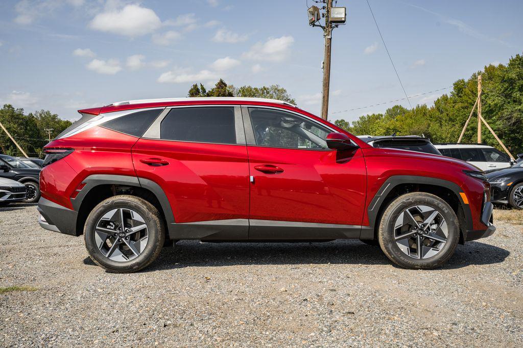 new 2025 Hyundai TUCSON Hybrid car, priced at $31,753