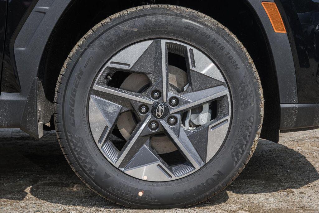 new 2026 Hyundai Tucson car, priced at $29,425