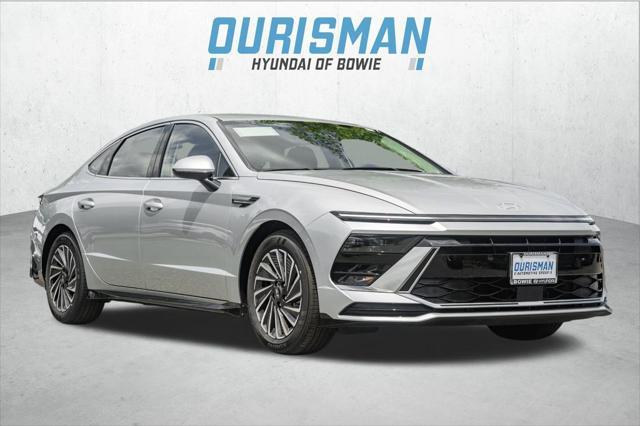 new 2025 Hyundai Sonata Hybrid car, priced at $30,708