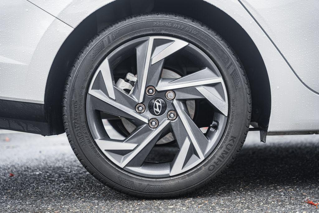 used 2025 Hyundai Elantra car, priced at $20,100