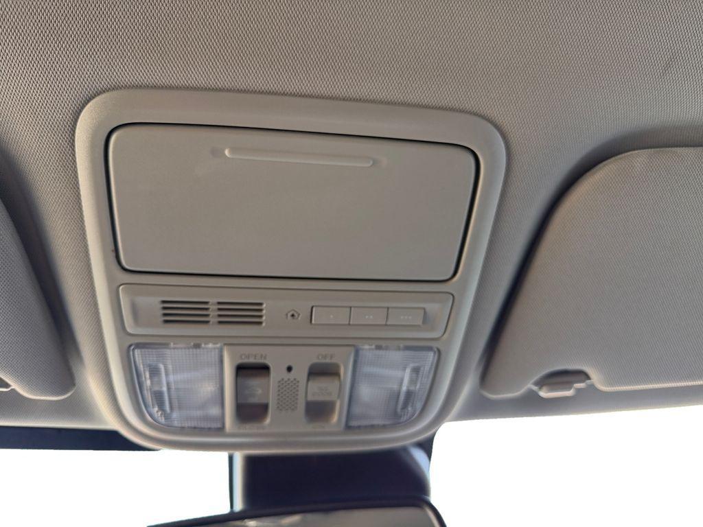 used 2016 Honda Odyssey car, priced at $17,900