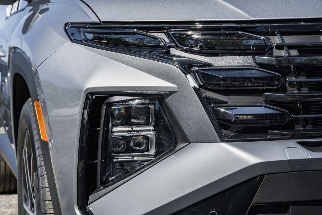 new 2026 Hyundai TUCSON Hybrid car, priced at $41,311