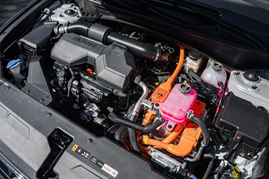 new 2026 Hyundai TUCSON Hybrid car, priced at $41,311