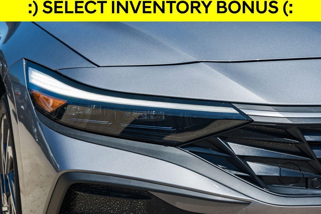 new 2025 Hyundai Elantra car, priced at $21,053