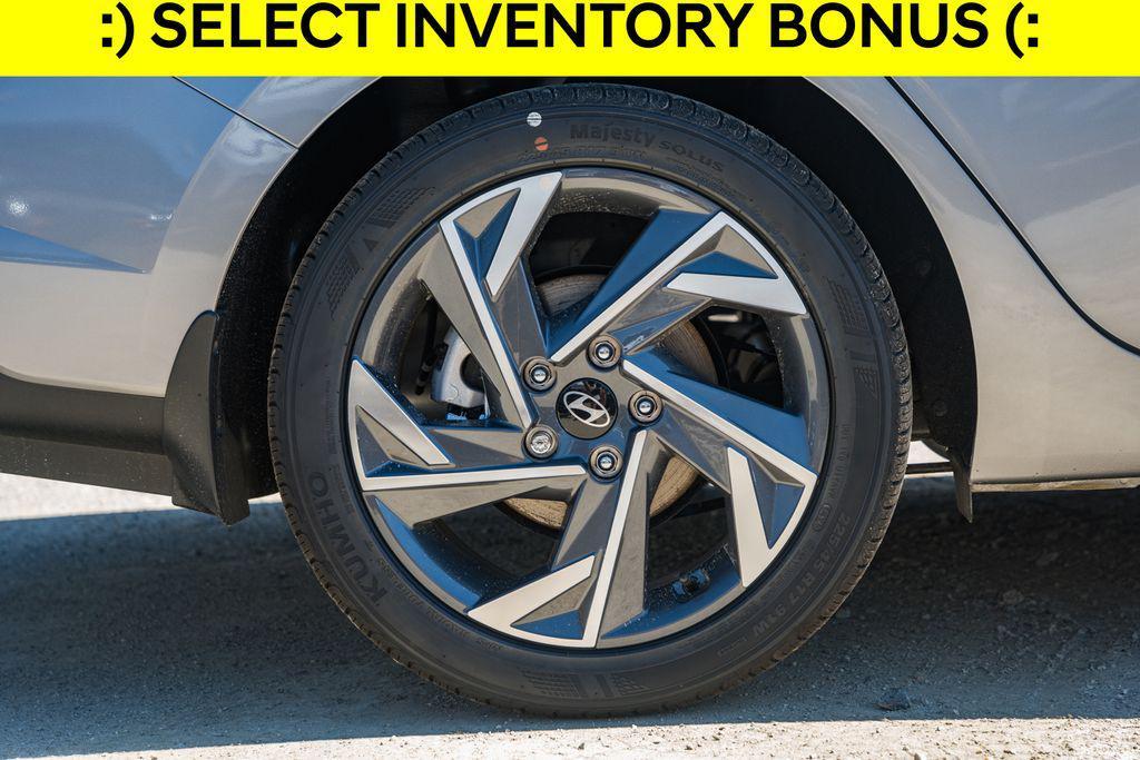 new 2025 Hyundai Elantra car, priced at $21,053