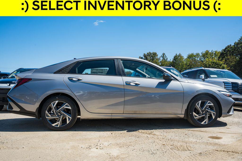 new 2025 Hyundai Elantra car, priced at $21,053