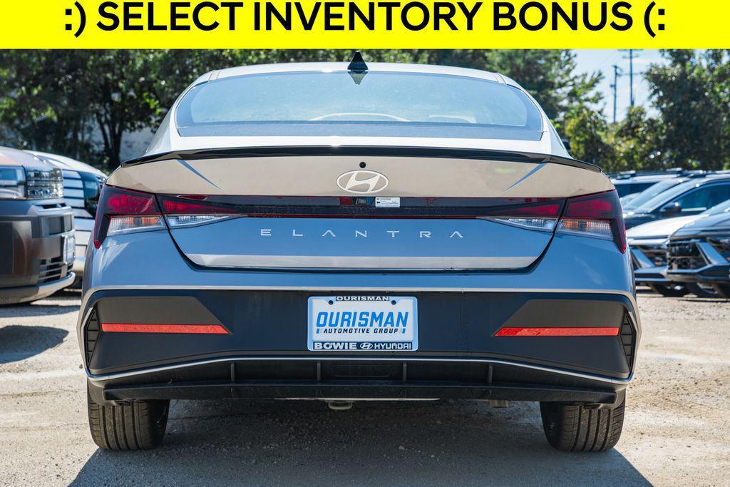 new 2025 Hyundai Elantra car, priced at $21,053