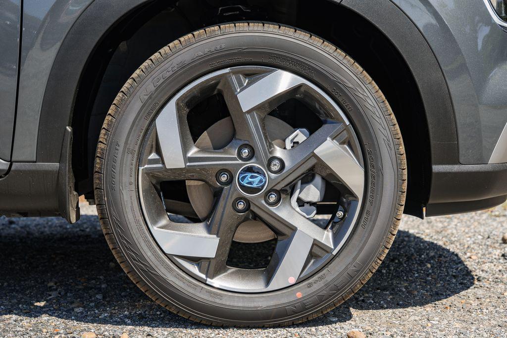 new 2025 Hyundai Venue car, priced at $20,972