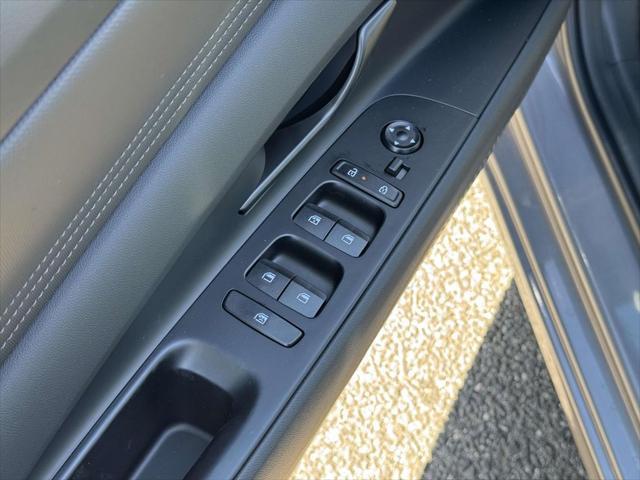 new 2025 Hyundai Elantra car, priced at $23,134