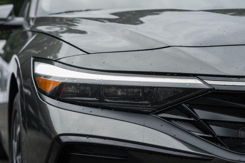 new 2025 Hyundai ELANTRA HEV car, priced at $24,695