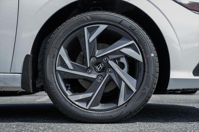 new 2025 Hyundai Elantra car, priced at $23,852
