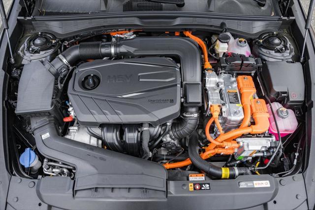 new 2025 Hyundai Sonata Hybrid car, priced at $37,268