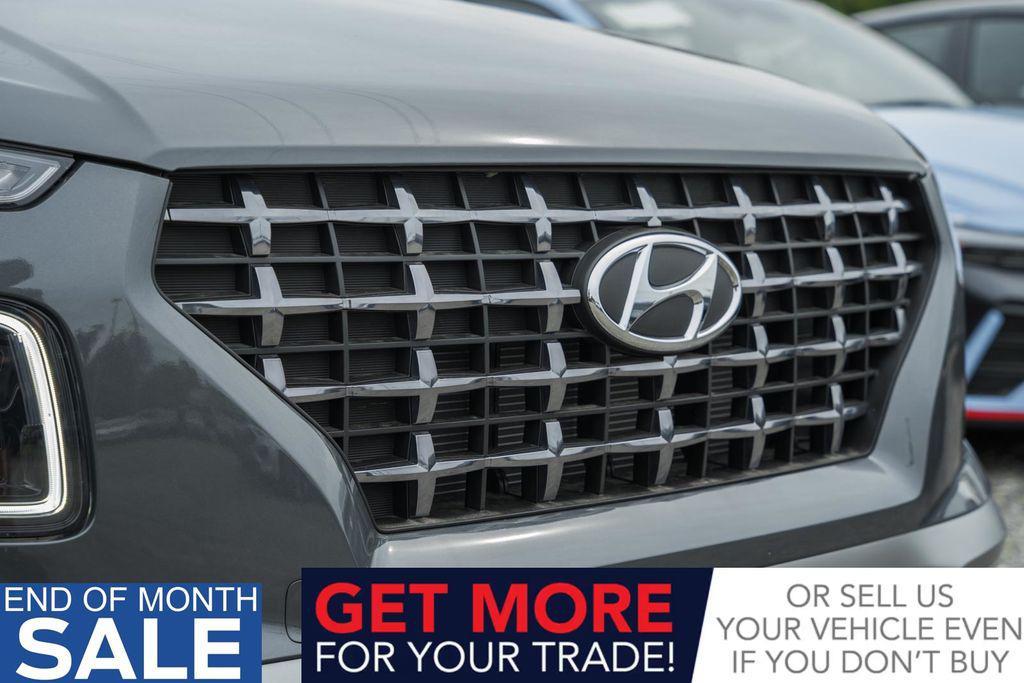 new 2025 Hyundai Venue car, priced at $20,660