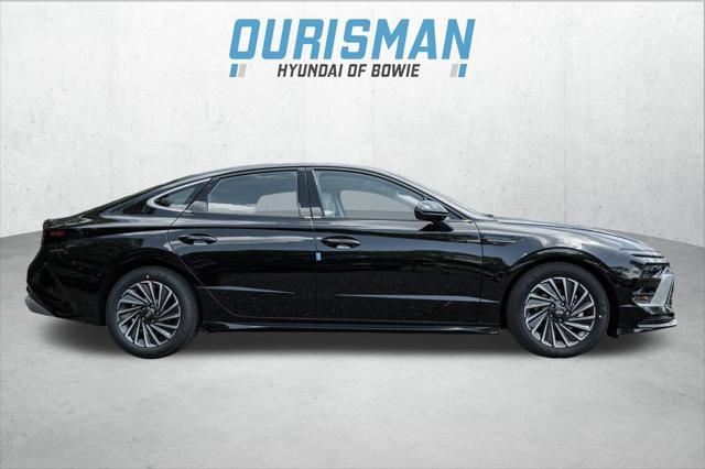 new 2025 Hyundai Sonata Hybrid car, priced at $37,310