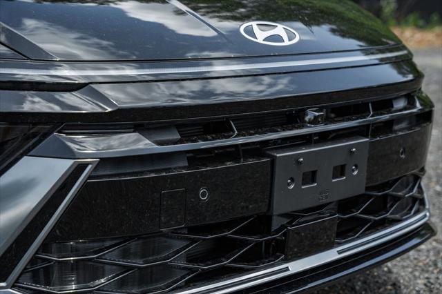 new 2025 Hyundai Sonata Hybrid car, priced at $37,310