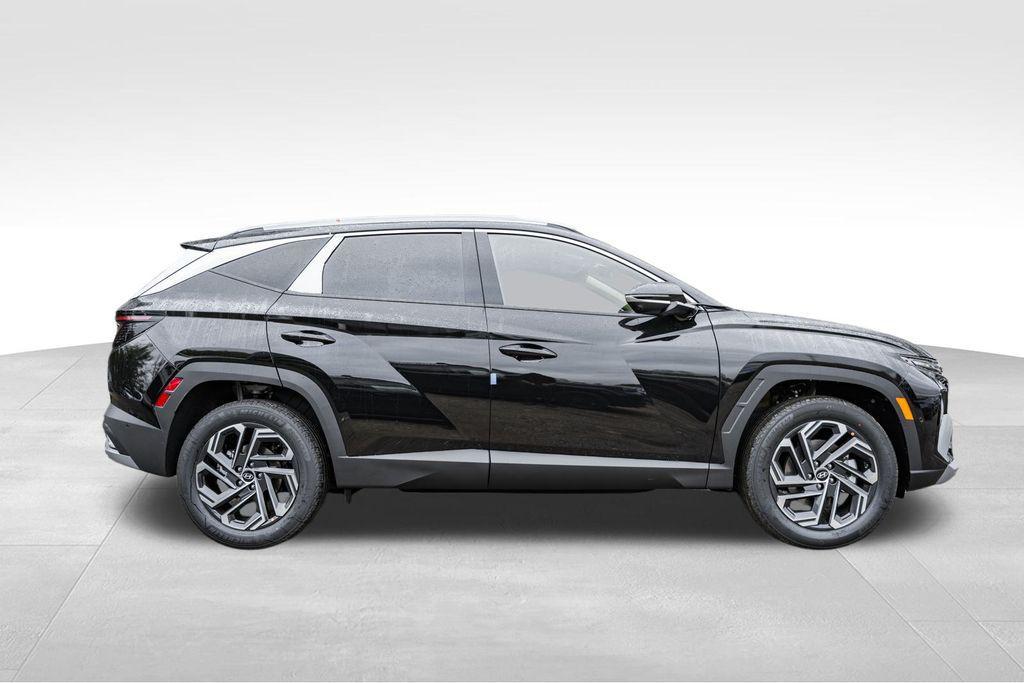 new 2026 Hyundai TUCSON Hybrid car, priced at $41,311
