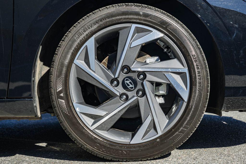 used 2025 Hyundai Elantra car, priced at $20,200