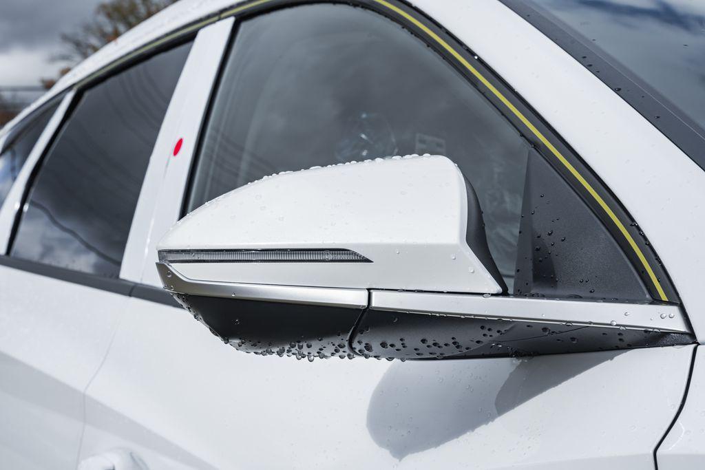 new 2026 Hyundai TUCSON Hybrid car, priced at $42,731