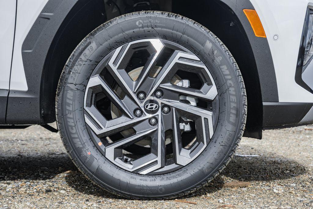 new 2026 Hyundai TUCSON Hybrid car, priced at $42,731