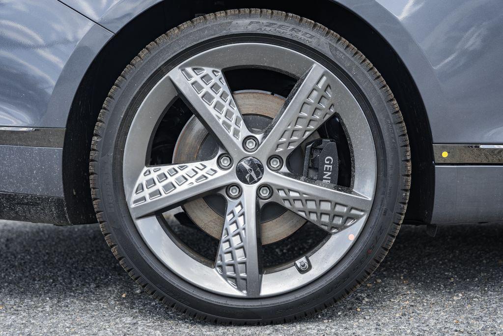 new 2026 Genesis G80 car, priced at $75,099