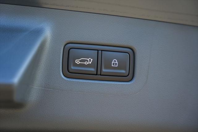 new 2025 Hyundai SANTA FE HEV car, priced at $45,678