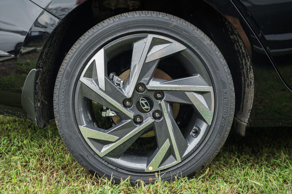 new 2025 Hyundai ELANTRA HEV car, priced at $24,159
