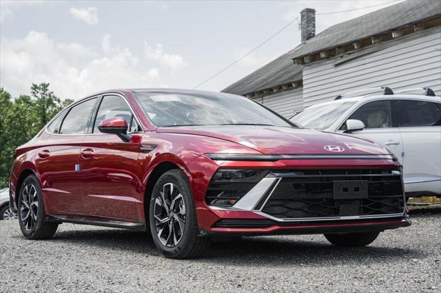new 2025 Hyundai Sonata car, priced at $28,134