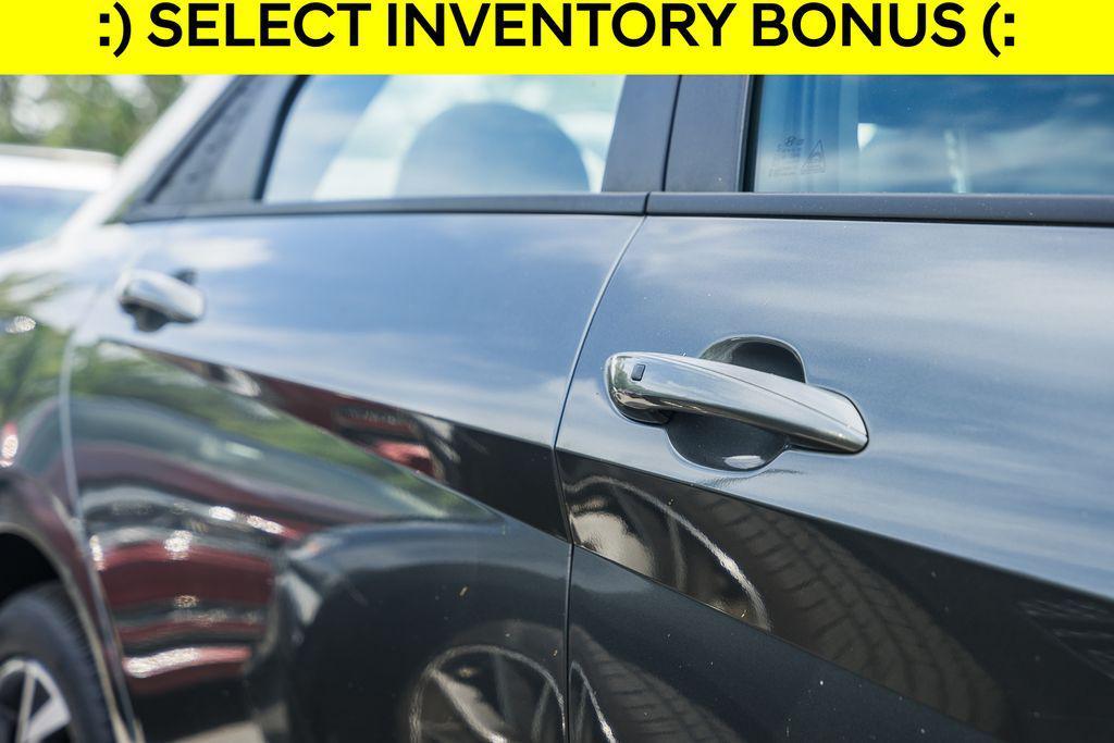 new 2025 Hyundai Elantra car, priced at $21,038