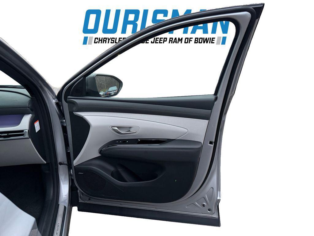 new 2026 Hyundai TUCSON Hybrid car, priced at $39,077