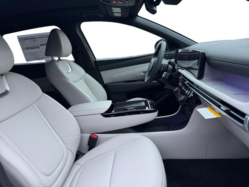 new 2026 Hyundai TUCSON Hybrid car, priced at $39,077