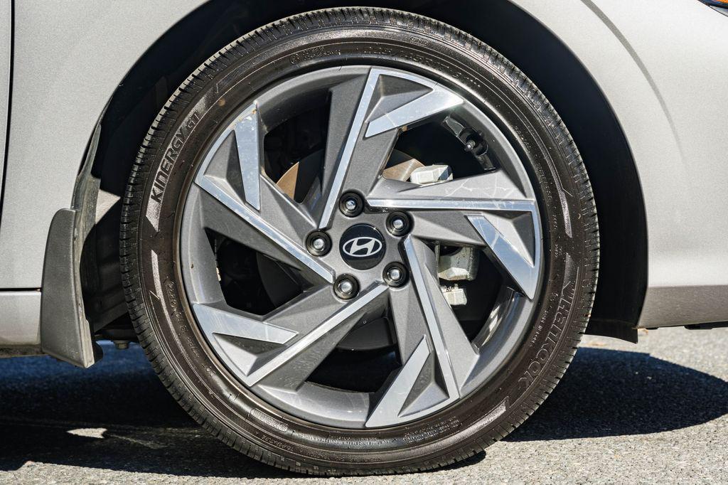 used 2025 Hyundai Elantra car, priced at $21,000