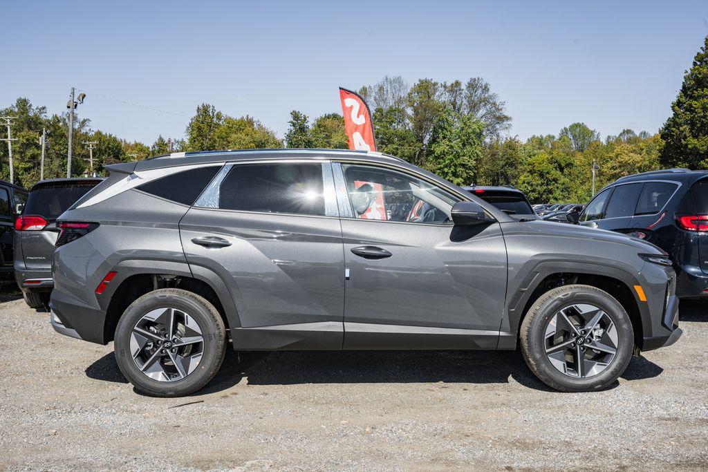 new 2026 Hyundai TUCSON Hybrid car, priced at $34,244