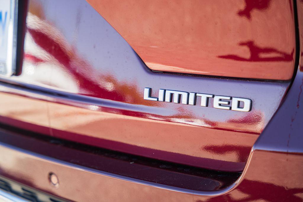 used 2024 Jeep Grand Cherokee car, priced at $34,500