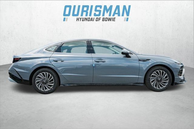new 2025 Hyundai Sonata Hybrid car, priced at $37,169