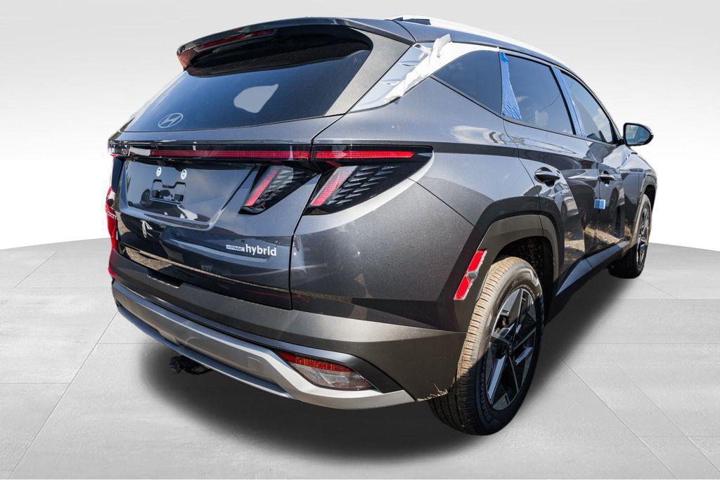 new 2025 Hyundai TUCSON Hybrid car, priced at $30,423