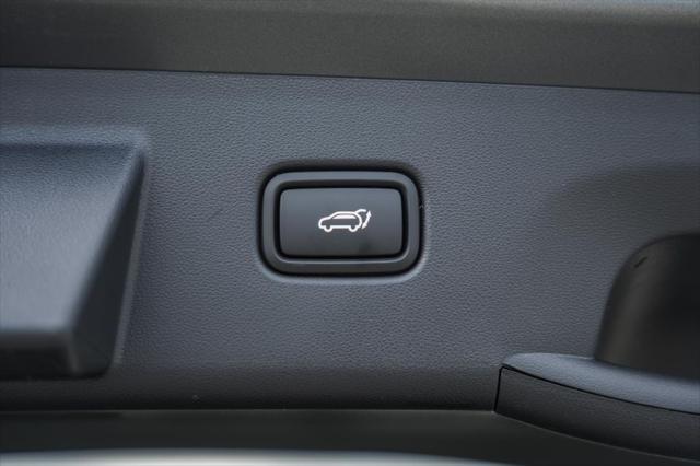 new 2025 Hyundai TUCSON Hybrid car, priced at $37,862