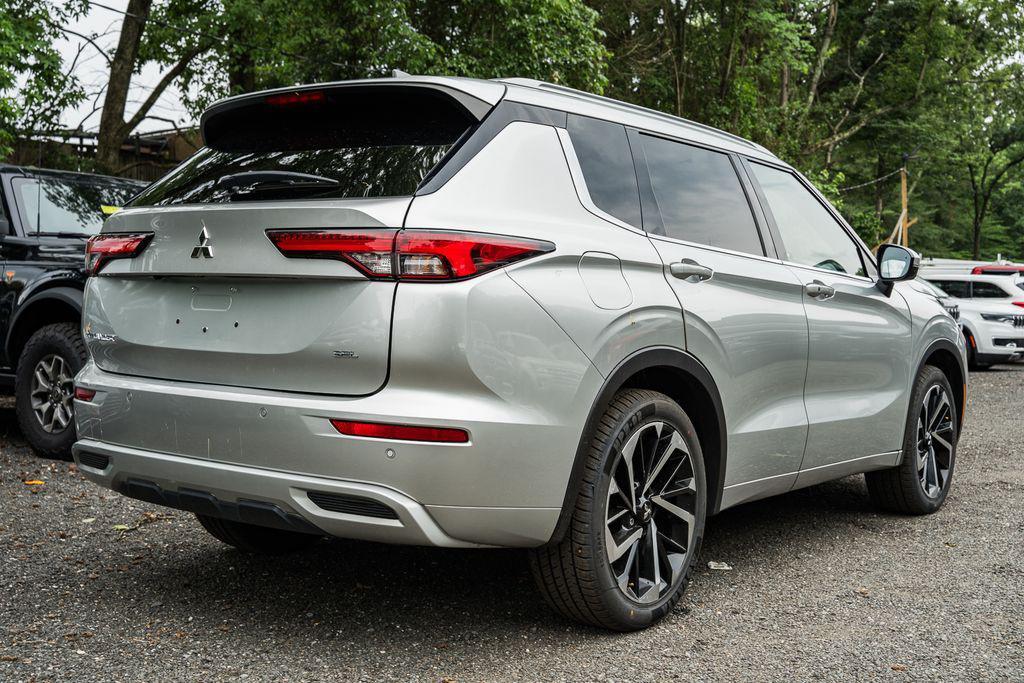 used 2022 Mitsubishi Outlander car, priced at $22,000