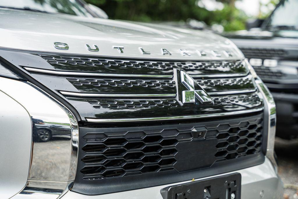 used 2022 Mitsubishi Outlander car, priced at $22,000