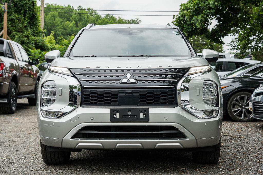 used 2022 Mitsubishi Outlander car, priced at $22,000