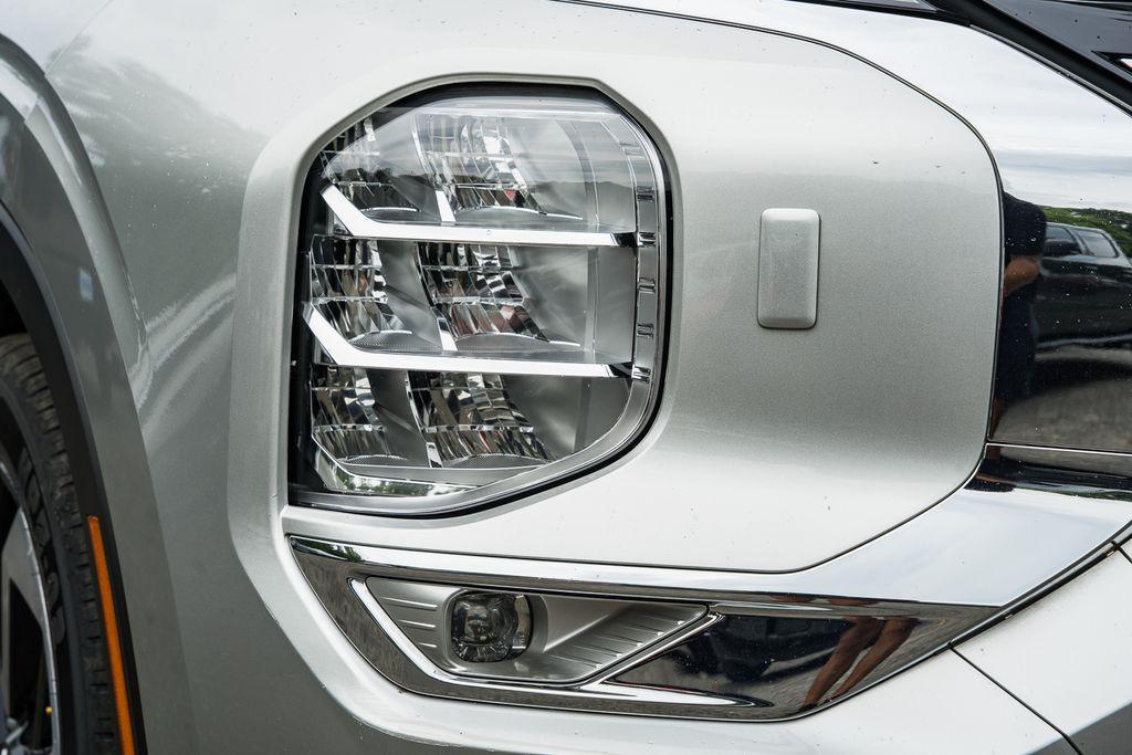 used 2022 Mitsubishi Outlander car, priced at $22,000