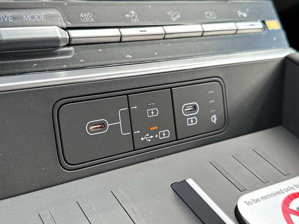 new 2025 Hyundai Santa Fe car, priced at $36,738