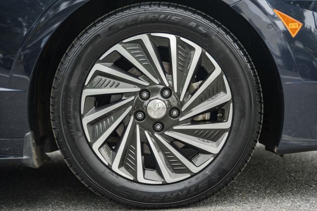 used 2022 Hyundai Sonata Hybrid car, priced at $19,000