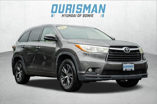 used 2016 Toyota Highlander car, priced at $19,500